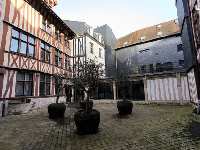 Loft 3 pièces 95 m²