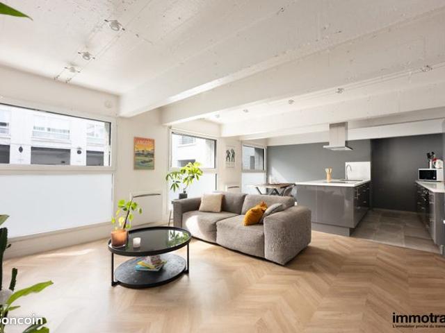 Loft 3 pièces 90 m²