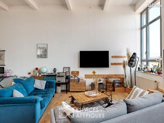 Loft 4 pièces 143 m²