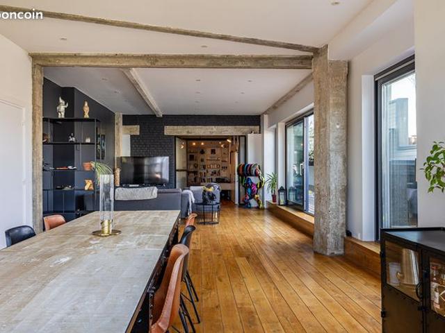 Loft 4 pièces 140 m²