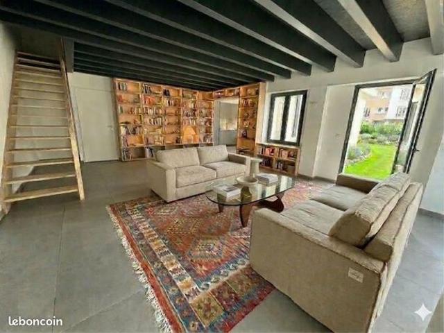 Loft 4 pièces 142 m²
