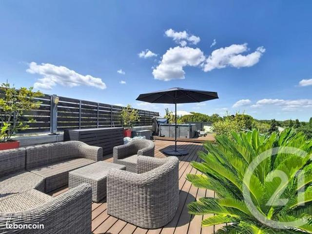 Loft 4 pièces 147 m²