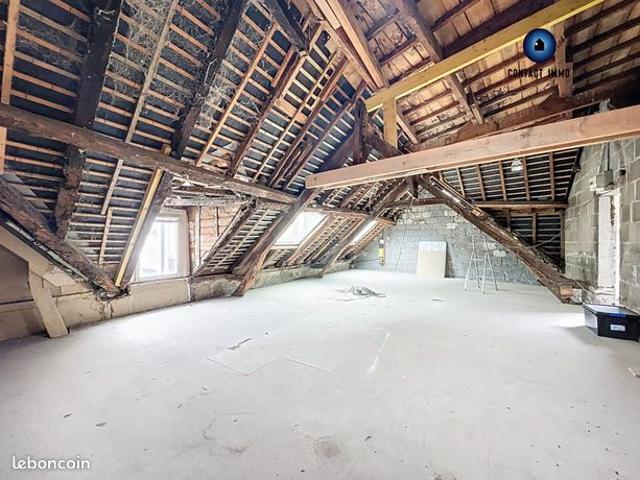 Loft 4 pièces 145 m²