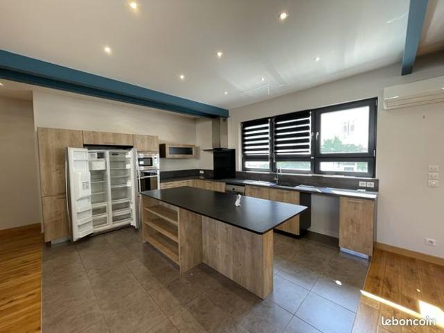 Loft 4 pièces 148 m²
