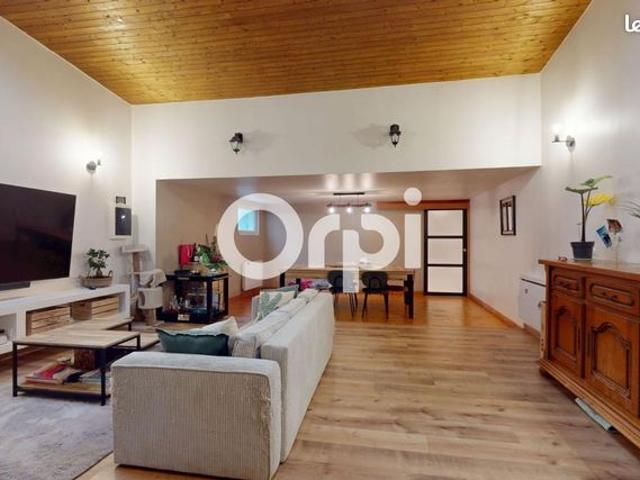 Loft 4 pièces 158 m²