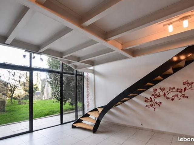 Loft 4 pièces 170 m²