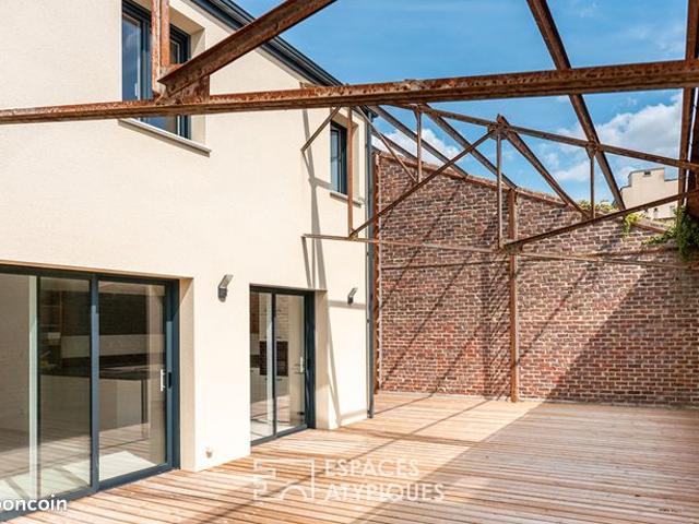 Loft 4 pièces 184 m²