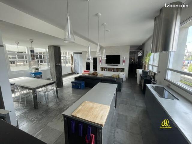 Loft 4 pièces 109 m²