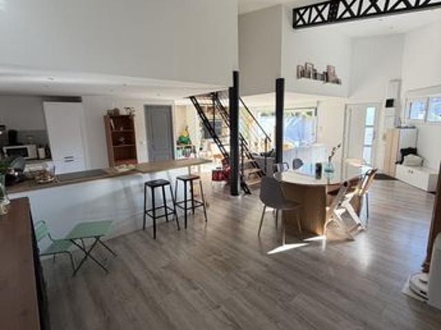 Loft 4 pièces 110 m²