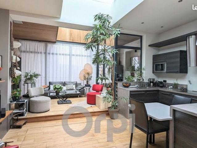 Loft 4 pièces 117 m²