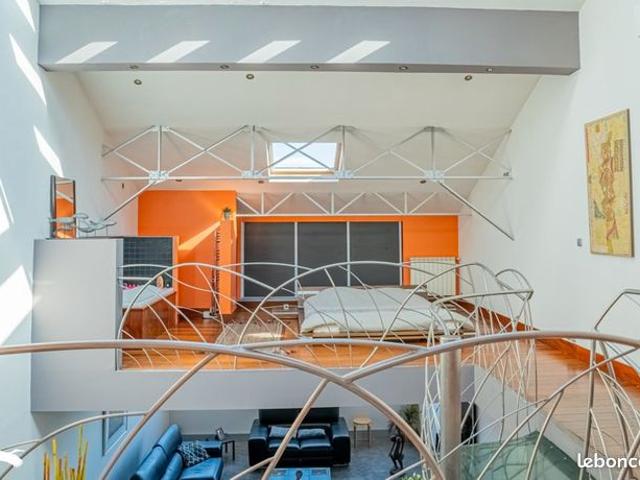 Loft 4 pièces 114 m²