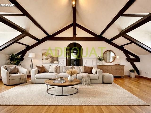 Loft 4 pièces 116 m²