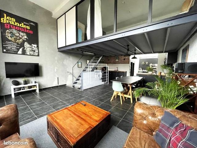 Loft 4 pièces 128 m²