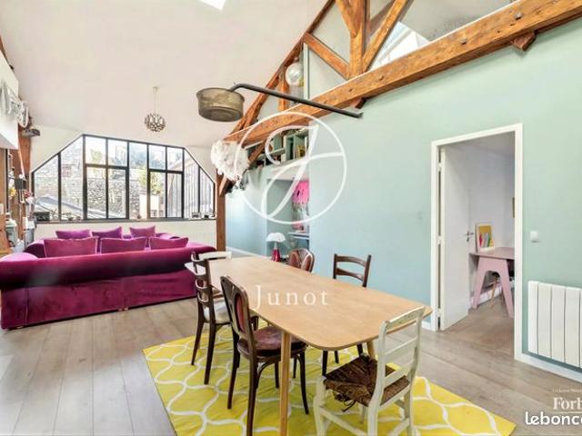Loft 4 pièces 132 m²