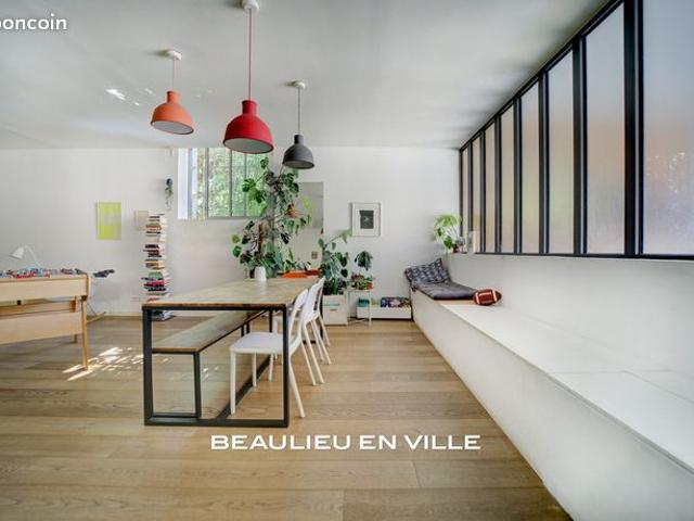 Loft 4 pièces 137 m²
