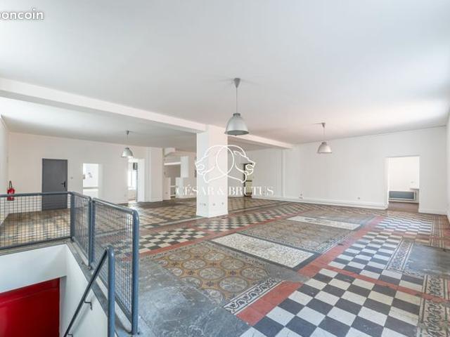 Loft 4 pièces 244 m²