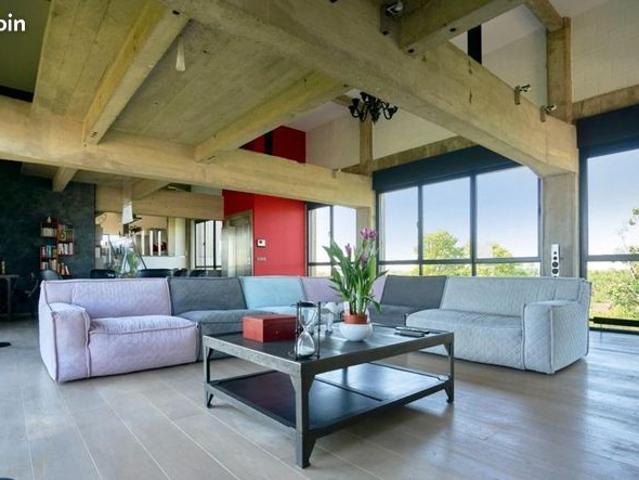 Loft 4 pièces 289 m²