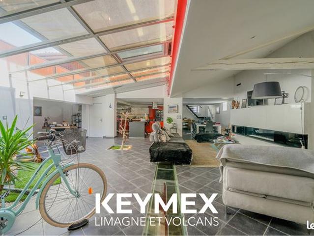 Loft 4 pièces 207 m²