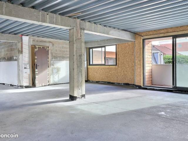 Loft 4 pièces 82 m²