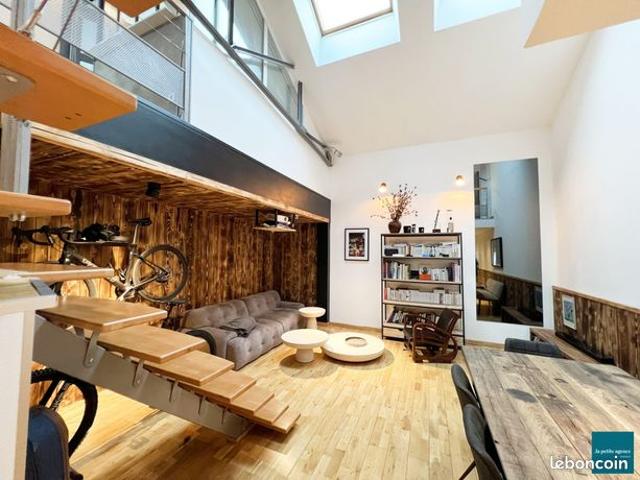 Loft 4 pièces 83 m²