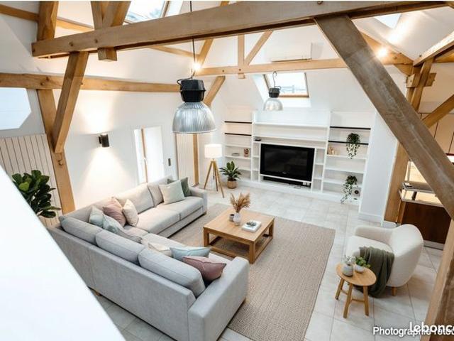 Loft 5 pièces 148 m²