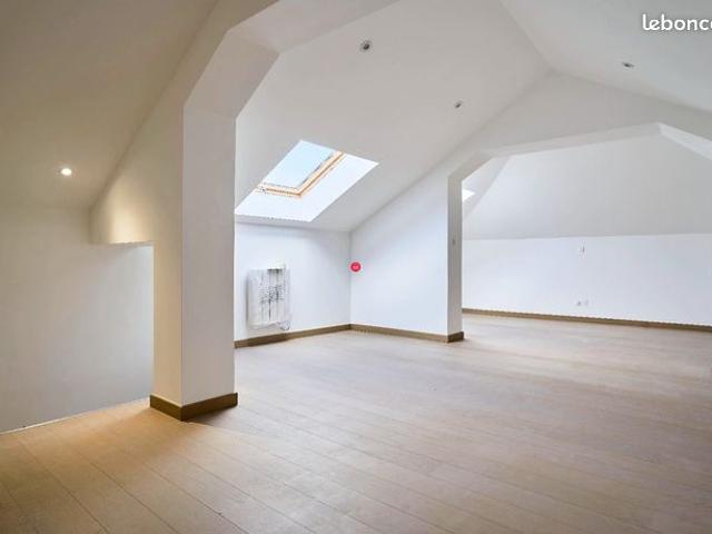 Loft 5 pièces 148 m²