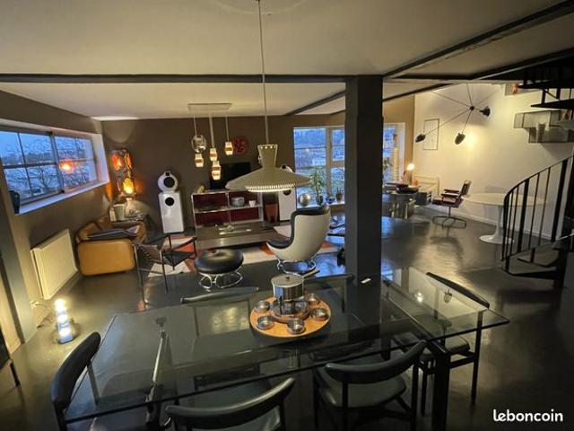 Loft 5 pièces 160 m²