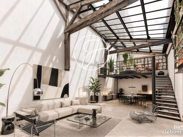 Loft 5 pièces 181 m²