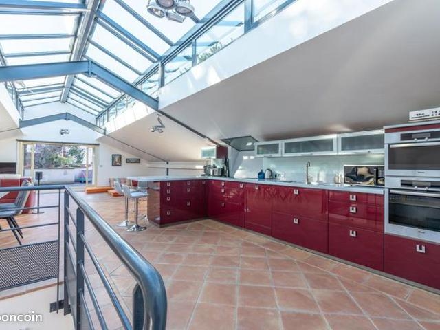 Loft 5 pièces 192 m²