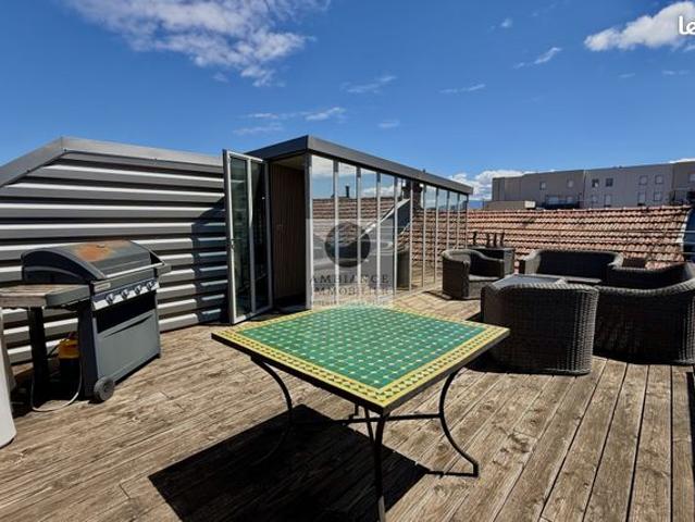 Loft 5 pièces 102 m²