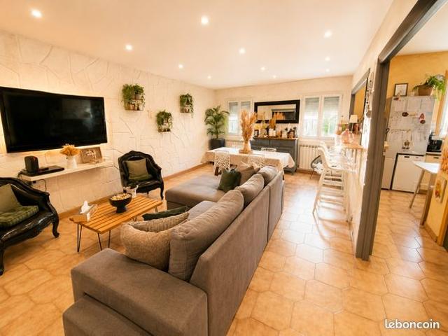 Loft 5 pièces 104 m²