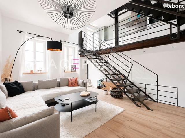 Loft 5 pièces 110 m²