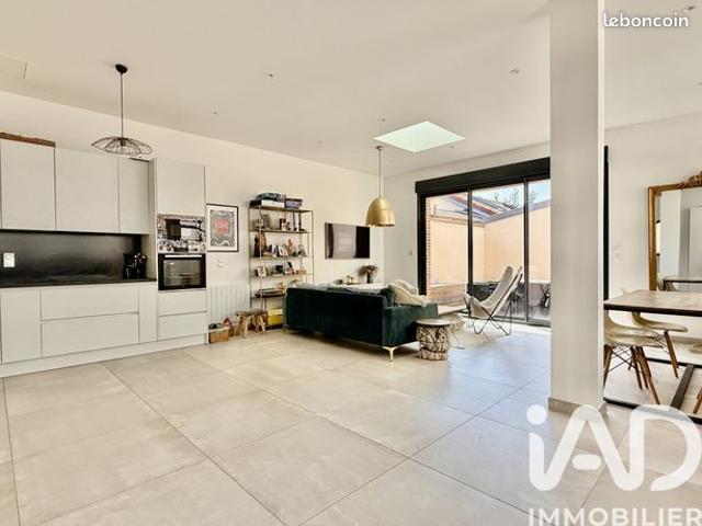 Loft 5 pièces 111 m²