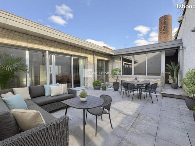 Loft 5 pièces 434 m²