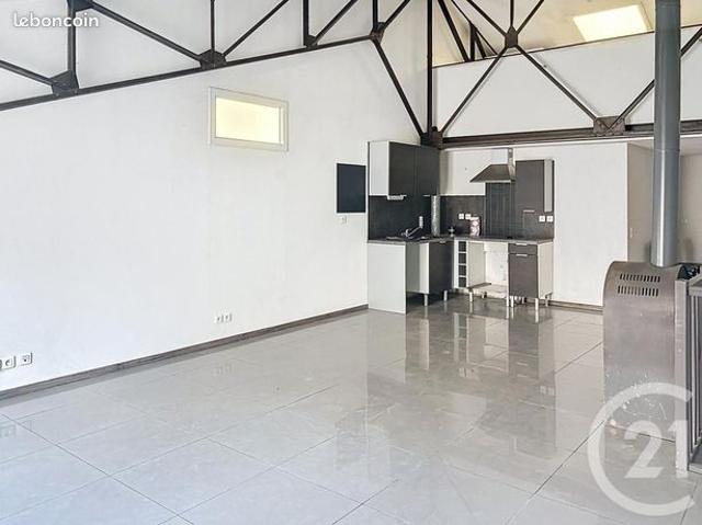 Loft 5 pièces 95 m²