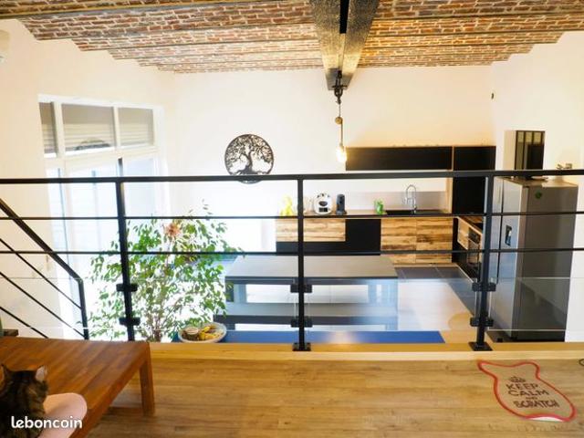 Loft 6 pièces 140 m²