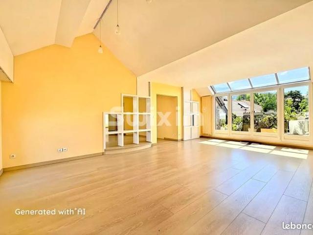 Loft 6 pièces 148 m²