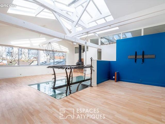 Loft 6 pièces 159 m²