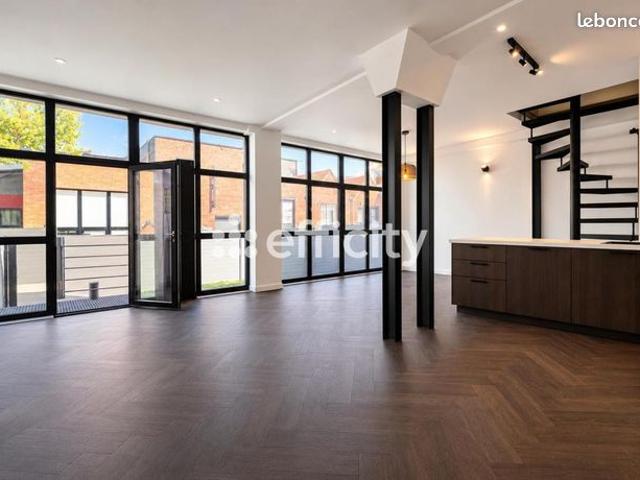 Loft 6 pièces 127 m²