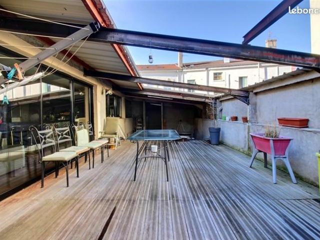 Loft 6 pièces 269 m²