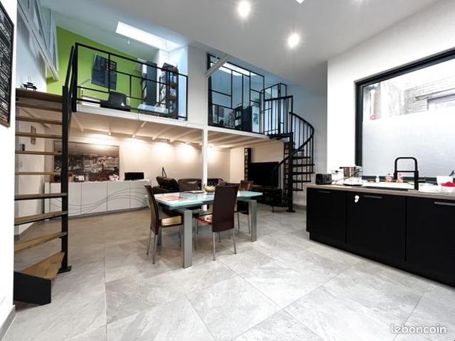 Loft 6 pièces 98 m²