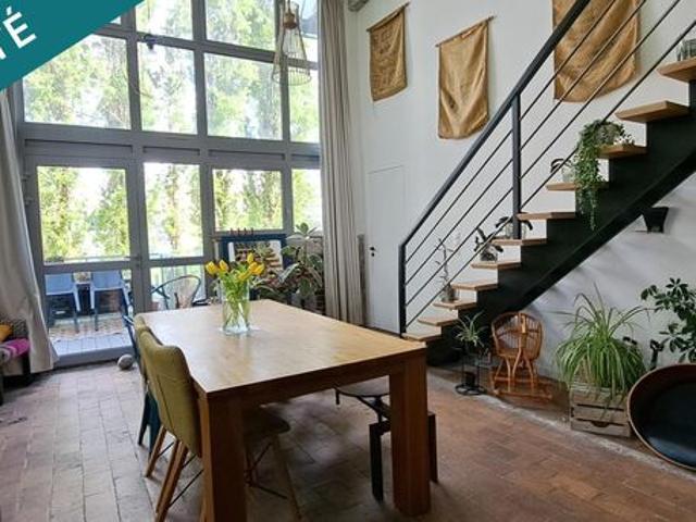 Loft 7 pièces 141 m²