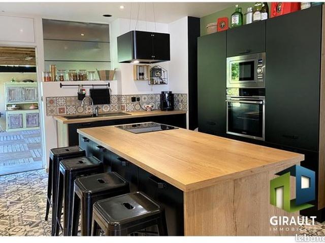 Loft 7 pièces 177 m²