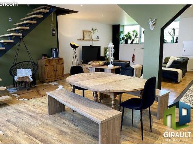 Loft 7 pièces 177 m²