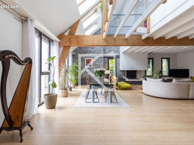 Loft 7 pièces 180 m²