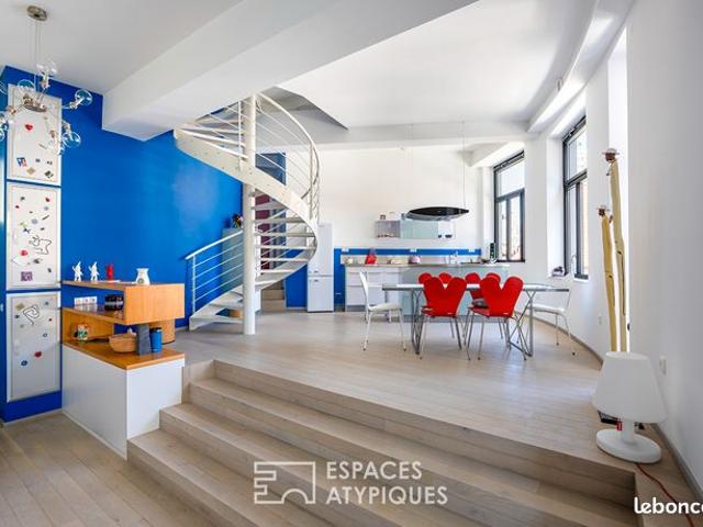 Loft 7 pièces 180 m²