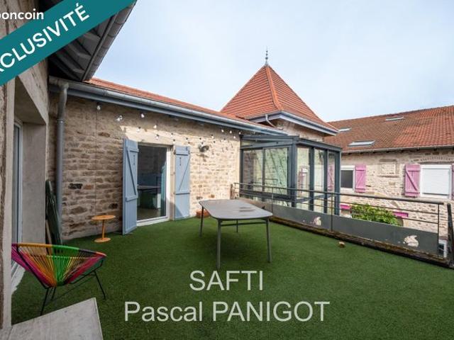 Loft 7 pièces 182 m²