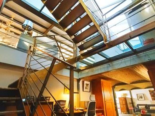 Loft 7 pièces 198 m²