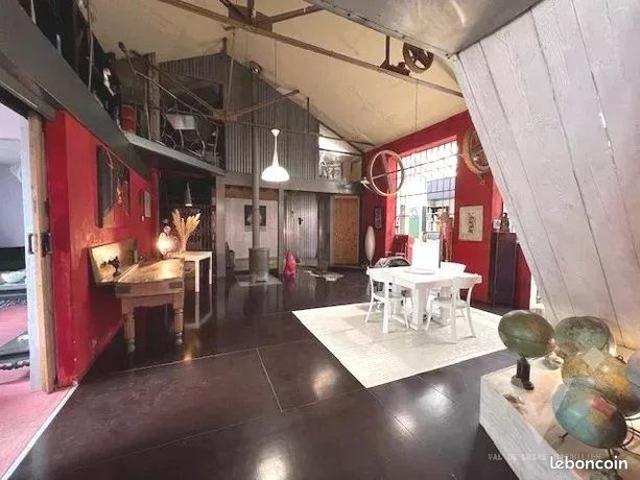 Maison 7 pièces 220 m²