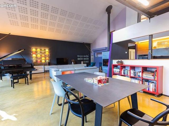 Loft 8 pièces 284 m²
